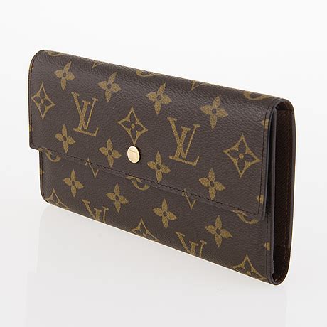 lv international wallet|louis vuitoon wallets.